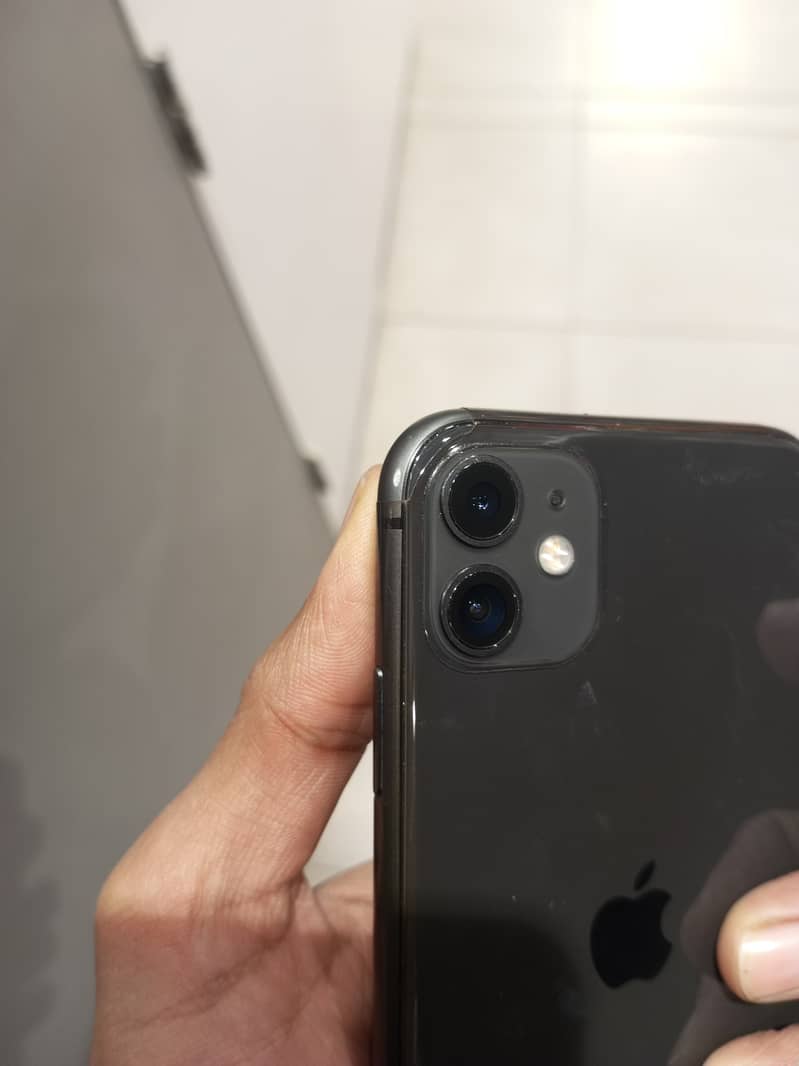 Apple iPhone 11 64GB JV Non PTA 10