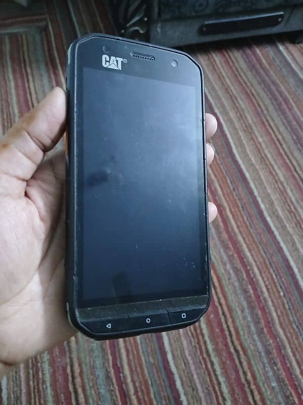 cat rugged mobile 4/64 2