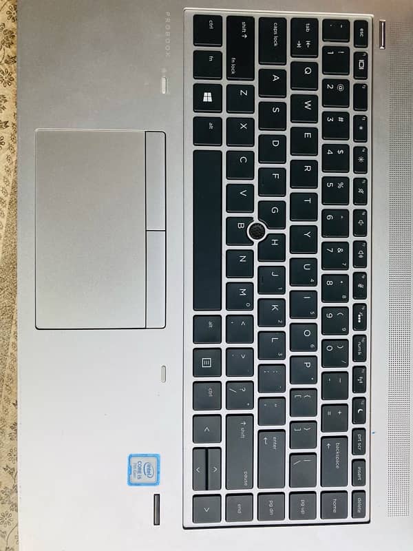 HP PRO BOOK 5