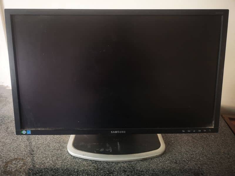 Samsung 24 inches LED 0