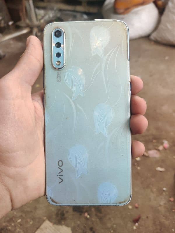 vivo S1 6