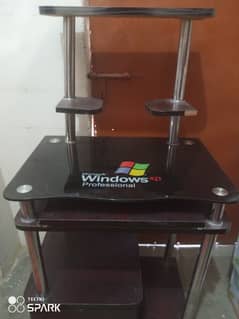 computer table for sell (urgent)