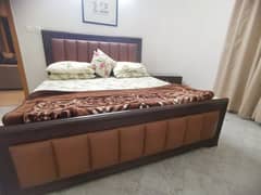 modern king size bed