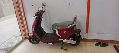 Crown Scooty new