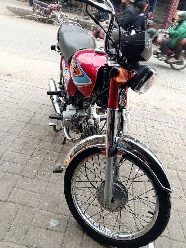 Honda cd 70 far sale achi condition MN 4