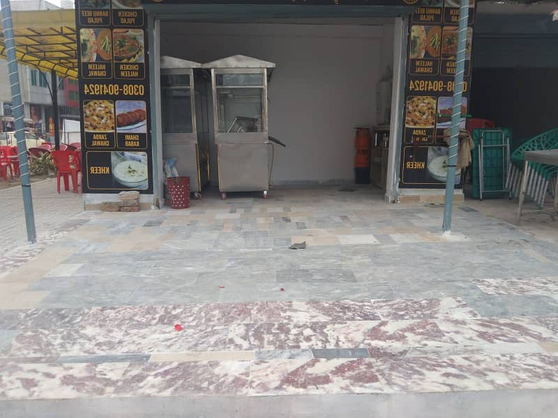 Prime Commercial SHOP Space for Rent in PWD 1