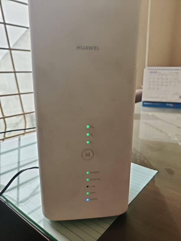 Huawei 5G + 4G Router 1