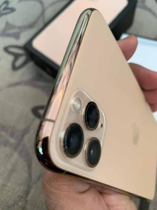 iPhone 11 pro max pta approved 3