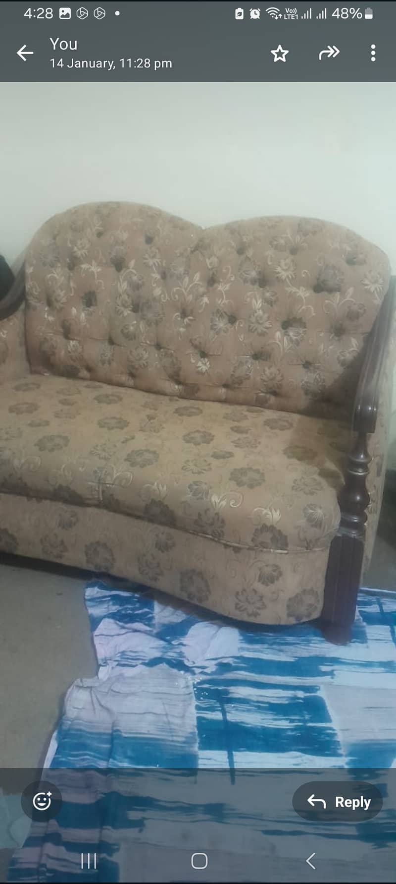 Sofa set with table 0