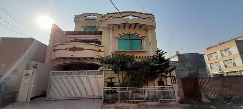 Spacious 10 Marla Double Story House Available For Sale In Gulshan-e-Iqbal 1