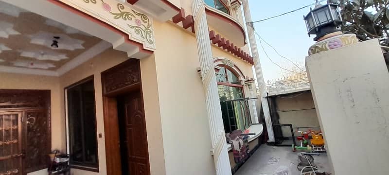 Spacious 10 Marla Double Story House Available For Sale In Gulshan-e-Iqbal 31