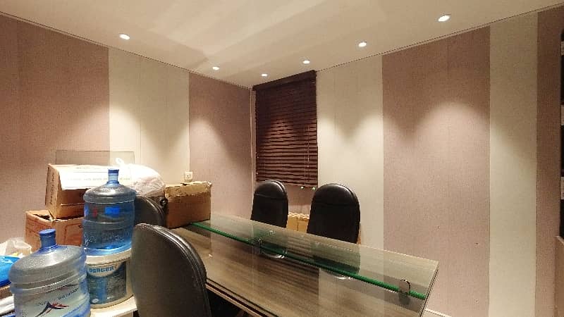 Reserve A Centrally Located Prime Location Office Of 1200 Square Feet In Siddique Trade Center 15