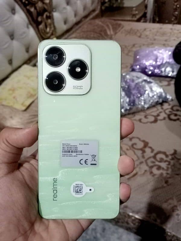 realme c63 6/128 0