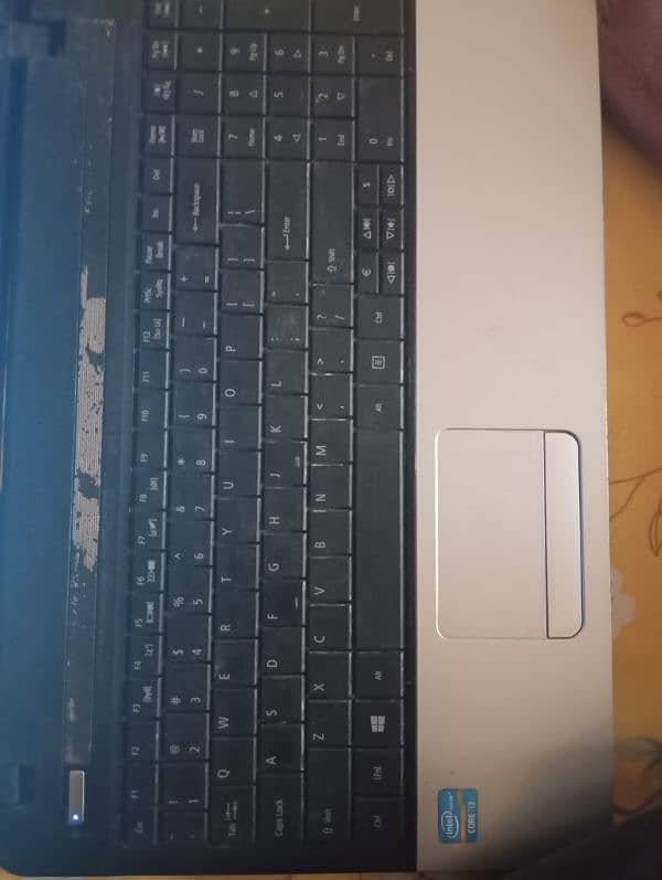 Acer aspire e1-571 core i3 in good condition WhatsApponly(03187811749) 2