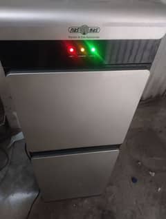 NasGas water dispenser with mini fridge