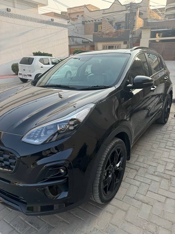 KIA Sportage 2023 Black Edition 2