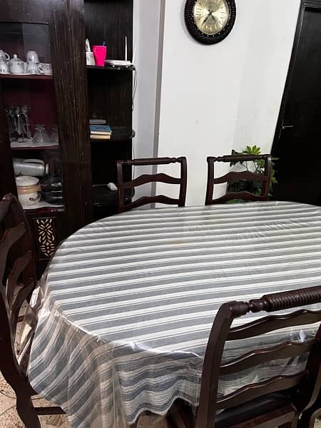 6 seater dining for sell 1