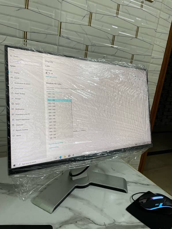 Dell 24 inch 2k border less monitor IPs in fresh condition 0