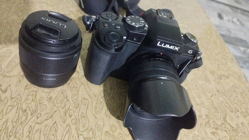 Panasonic Lumix mirror less complete box 0