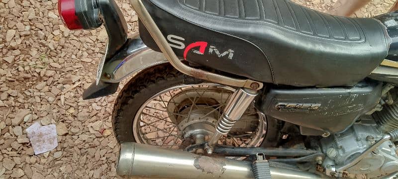 Honda 125 all ok koi Kam nai home wala 1