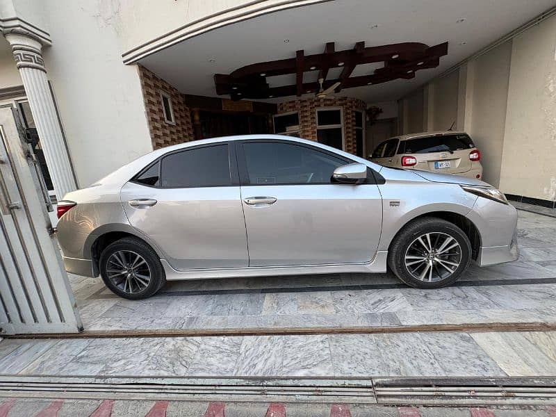 Toyota Corolla Altis 2021 3