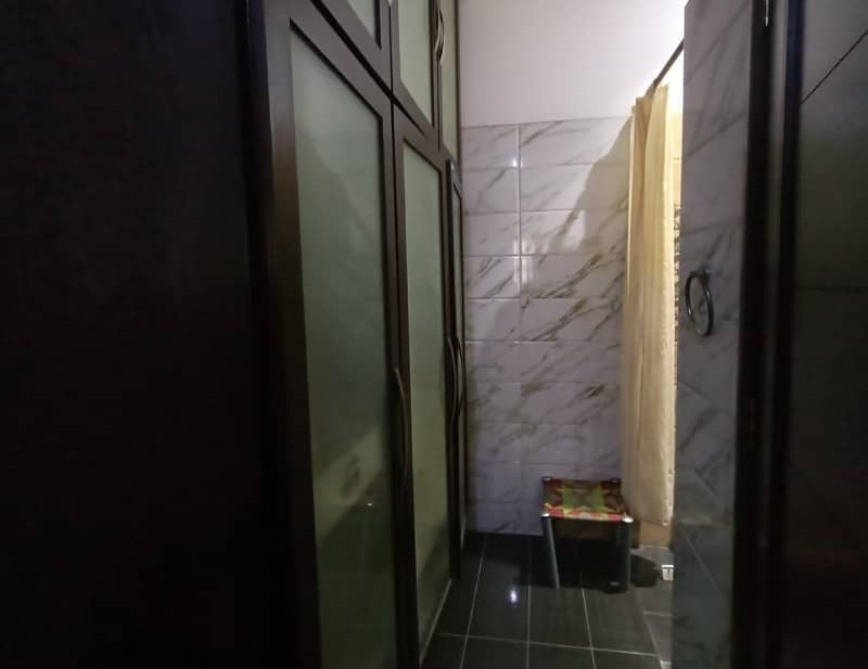 10 Marla Lower Portion For Rent in DHA Phase 4, Block JJ, Lahore Cantt. 2