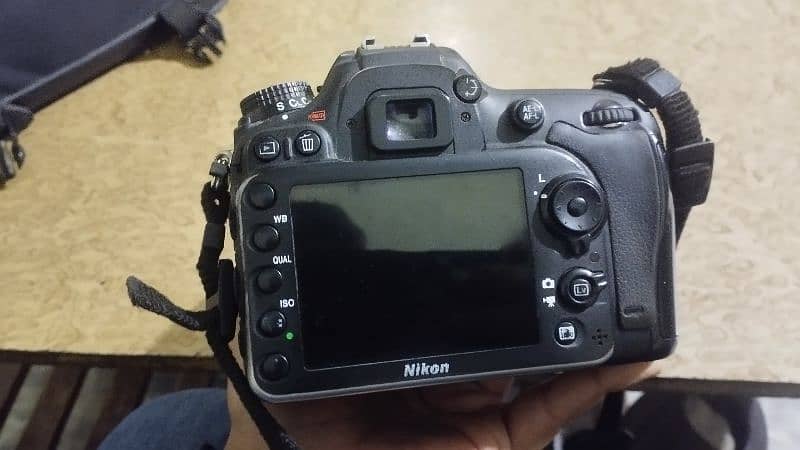 Nikon D7100 with 18 140mm lense 5