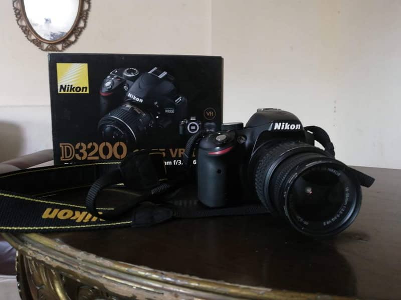 Nikon camera D-3200 0