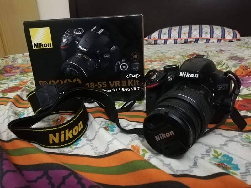 Nikon camera D-3200 5