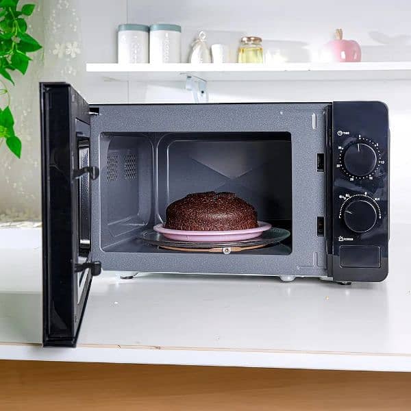 Olsenmark OMMO2343 Manual Microwave Oven, 20L Capacity, 700W 1