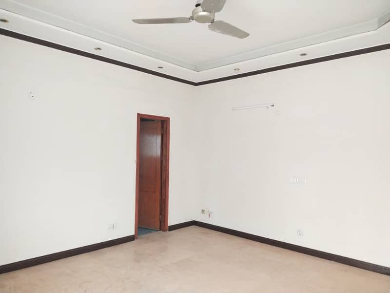 1 Kanal Beautiful Upper Portion Available For Rent in DHA Phase 3 Block X Lahore Cantt 10