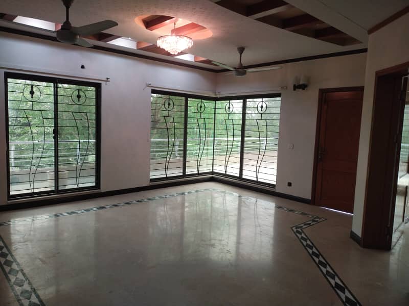 1 Kanal Beautiful Upper Portion Available For Rent in DHA Phase 3 Block X Lahore Cantt 12