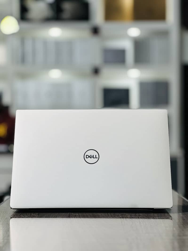 Dell XPS 13 7390 - I7 10th Gen 16/512 4k Touch 0