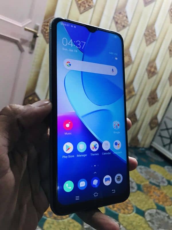 Vivo Y 20s   4/128 GB 1