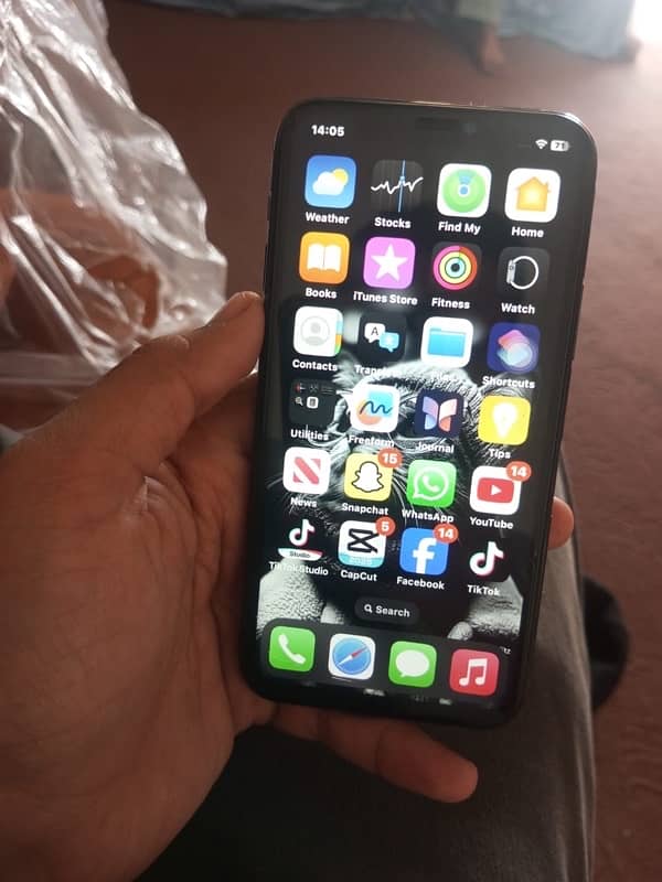 IPhone 11pro 64GB Fectory unlock 6