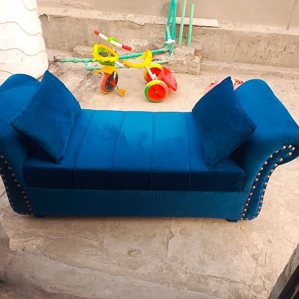 2 seater sofa 1