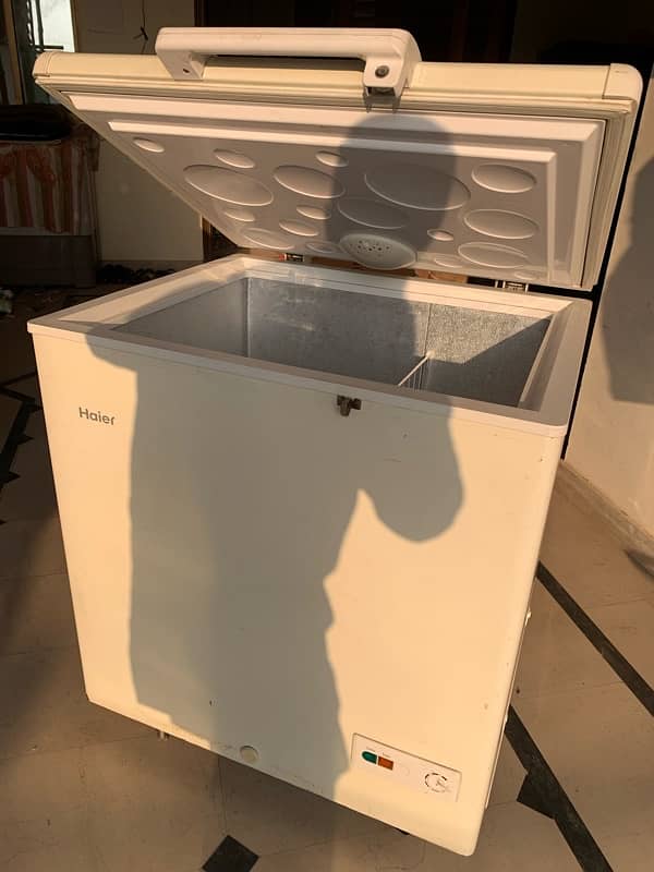 Haier Single Door Deep Freezer Compact and Efficient Cooling 1