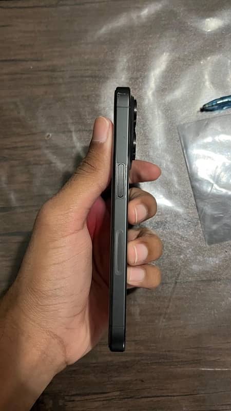 iPhone 15 Pro JV 128 Black 97 Health 3