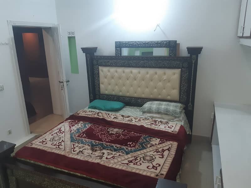 Furnished ROOM FOR RENT 0