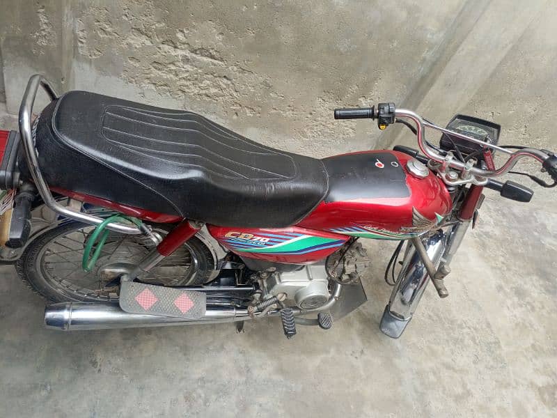 Honda cd70 13