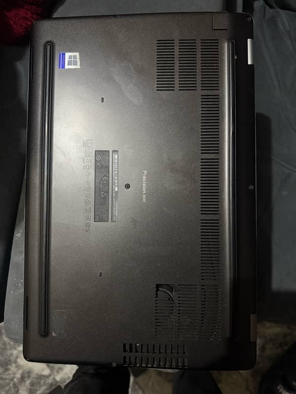 Dell Core i9 9th generation 2.3ghz graphics card 12