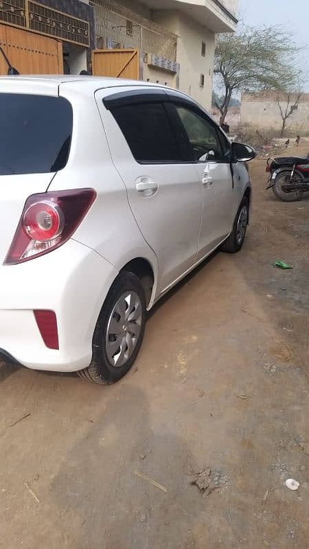 Toyota Vitz 2017 8