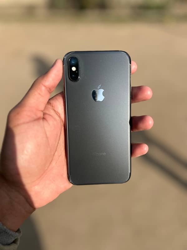 iPhone X 64GB 0