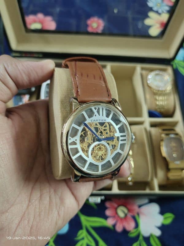 Ronde De Cartier Mens Watch with Gold Case - 43mm 5