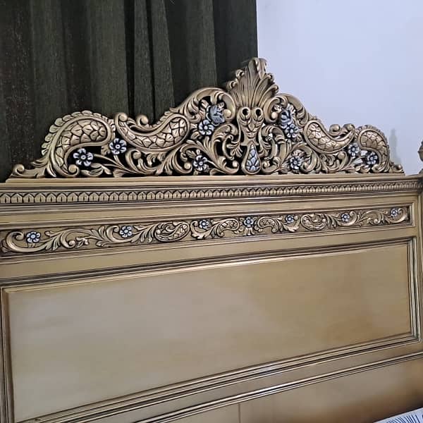 Deco King Size Bed with Side and Dressing Table 2