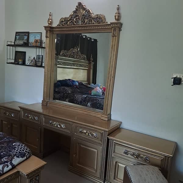 Deco King Size Bed with Side and Dressing Table 3