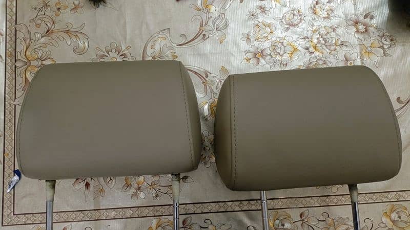 head rest LCD slightly used. 3