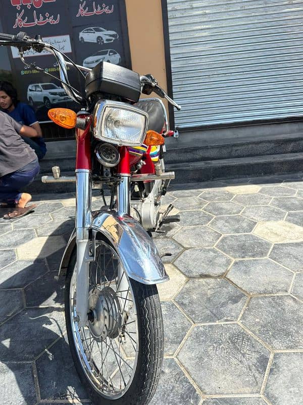 Honda CD70 Bike for sall me 1