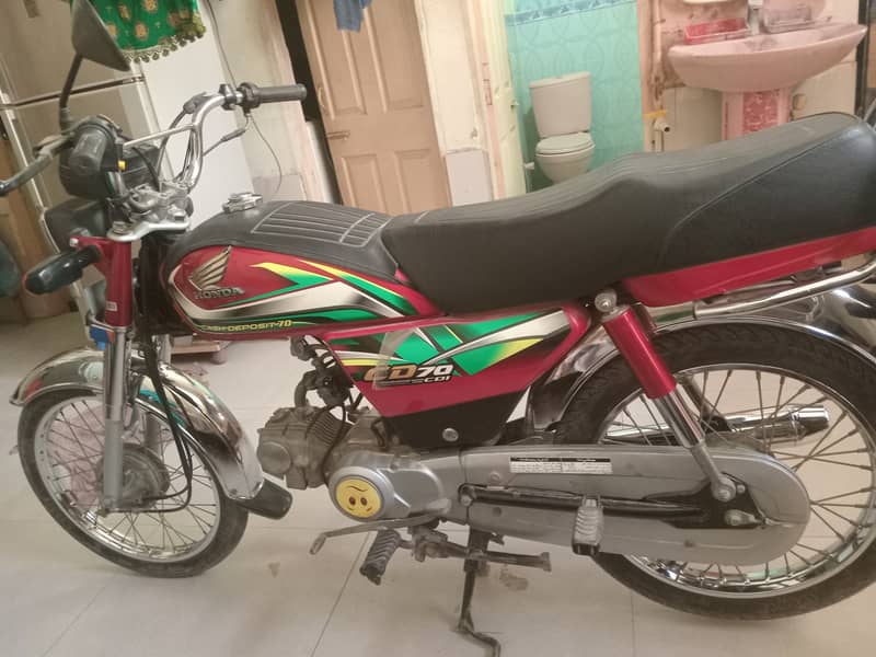 honda cd 70 new bike 6500km used original lahore registered 1