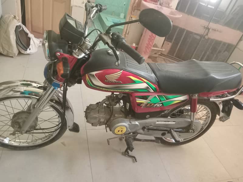 honda cd 70 new bike 6500km used original lahore registered 2